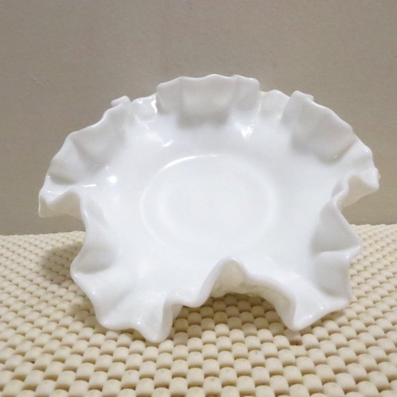 Fenton Hobnail White Milk Glass Candy Bon Bon Dish Bowl Ruffled 6" - Picture 3 of 7